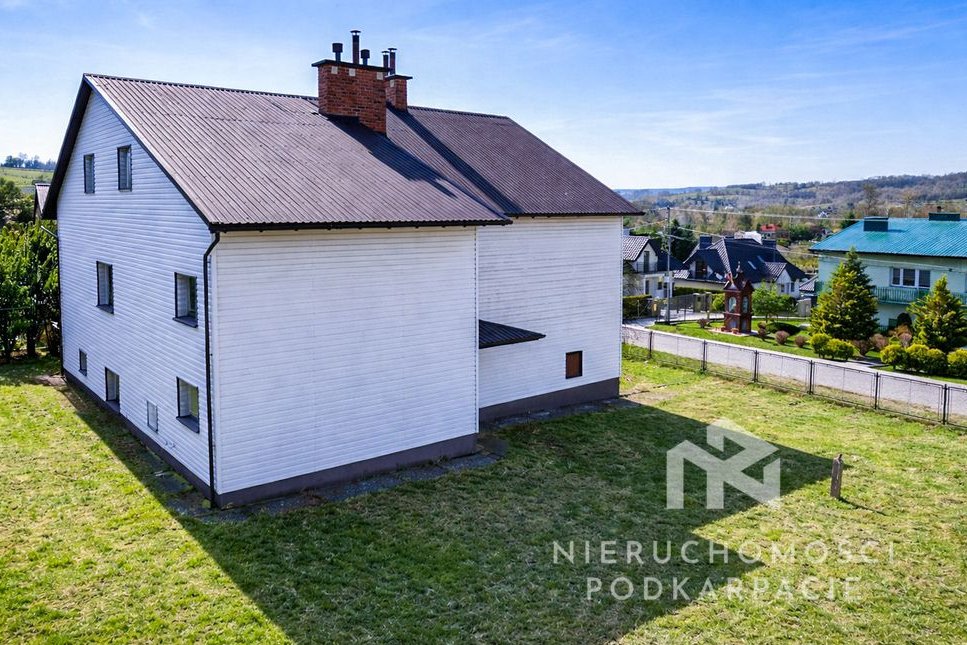 Działka 44 ary, dom 149 m² + budynek gospodarczy