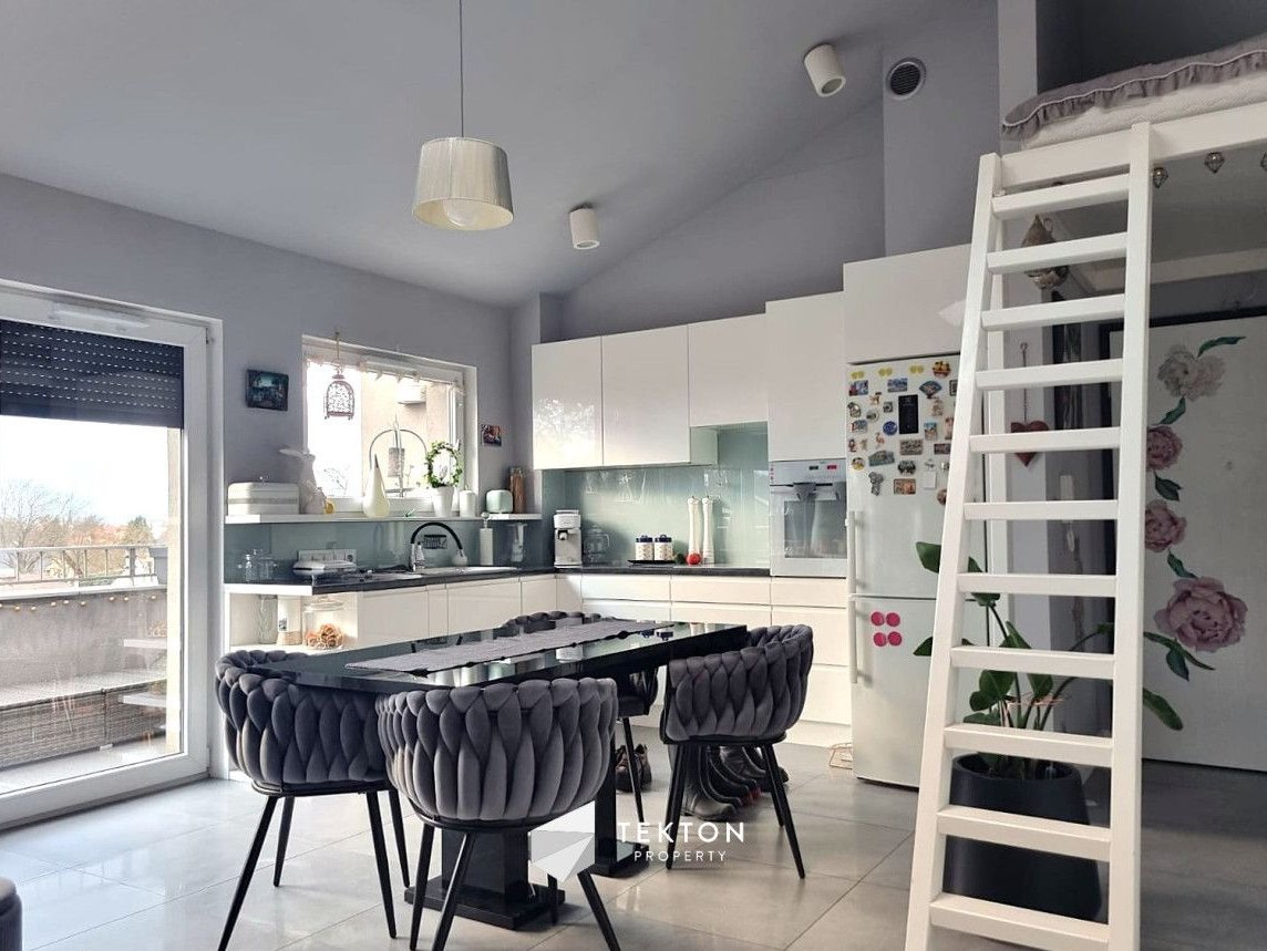 Słoneczne. przytulne z tarasem i balkonem