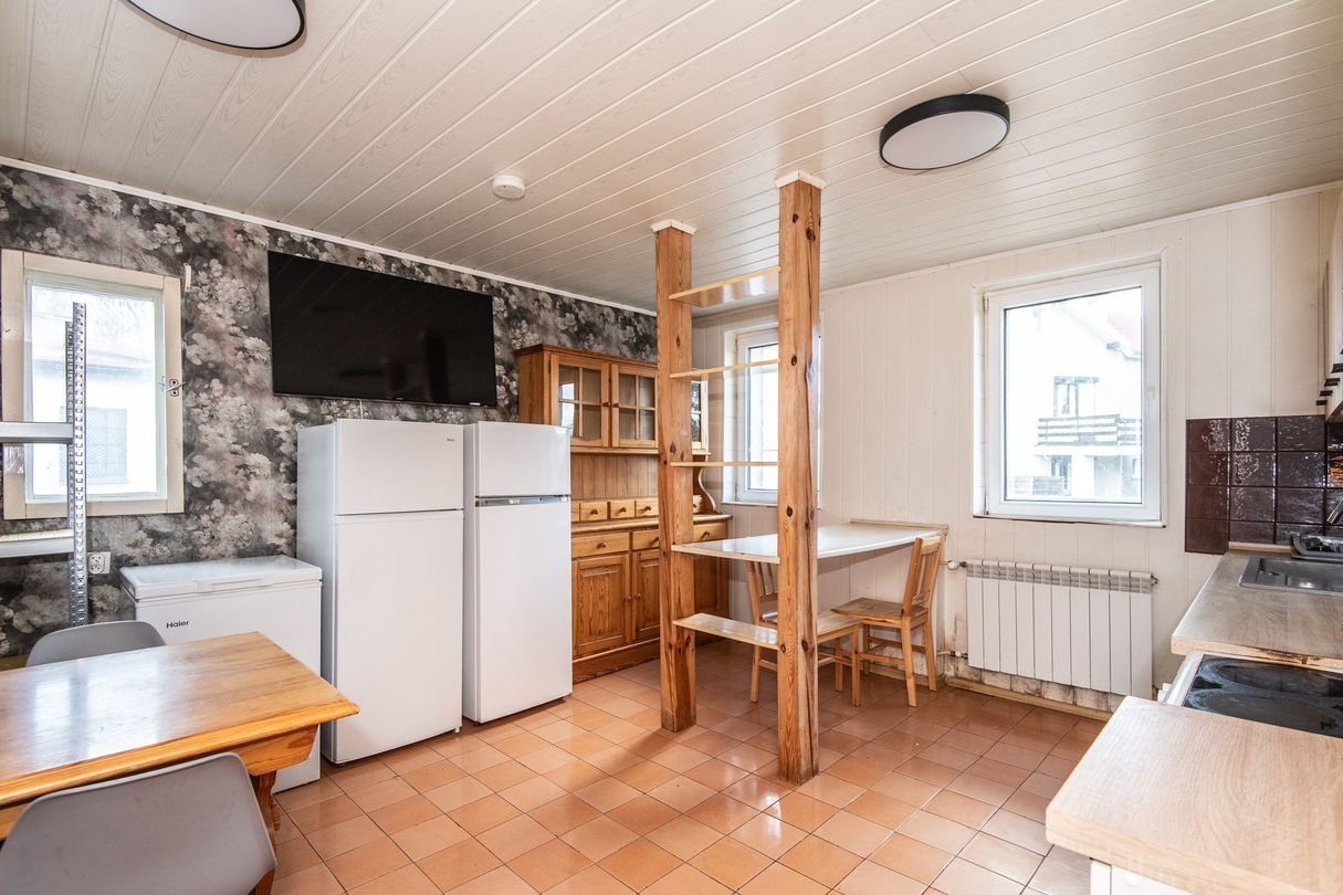 Rodzinny dom przy lesie. 8 pokoi, duży ogród, Poznań Zieliniec