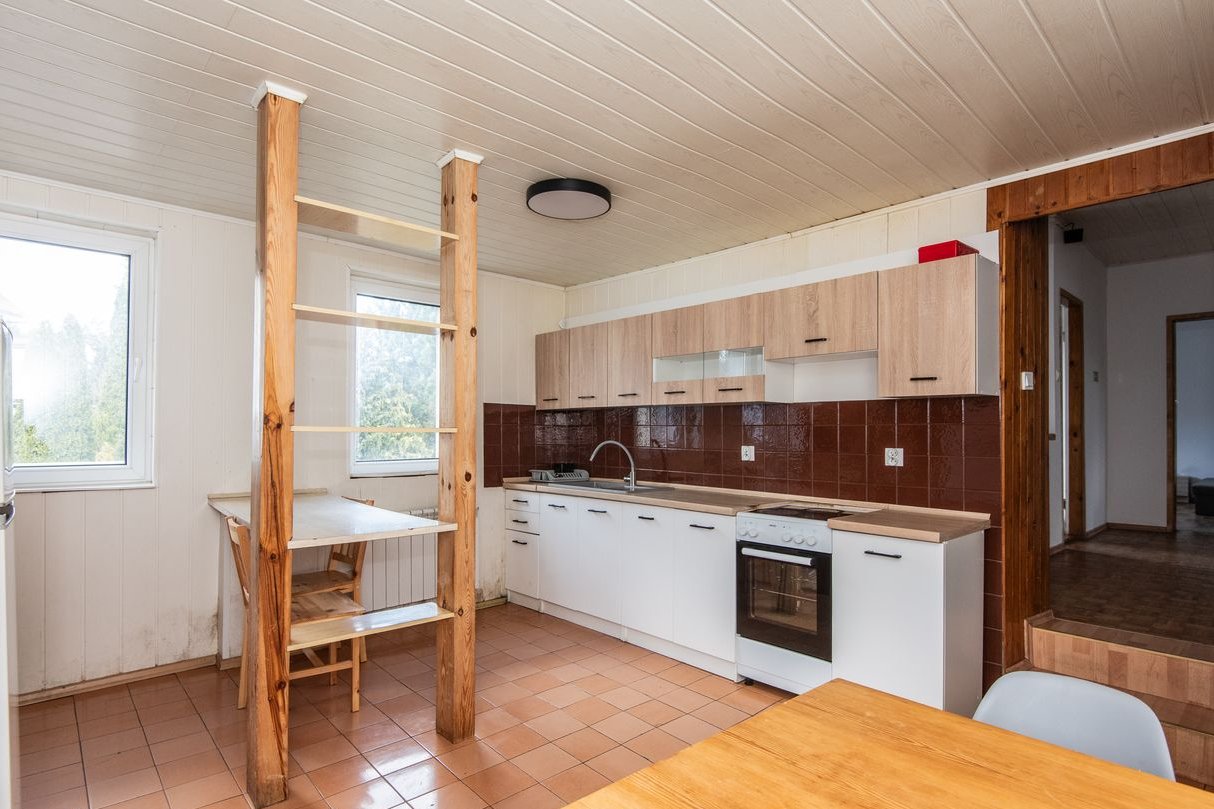 Rodzinny dom przy lesie. 8 pokoi, duży ogród, Poznań Zieliniec