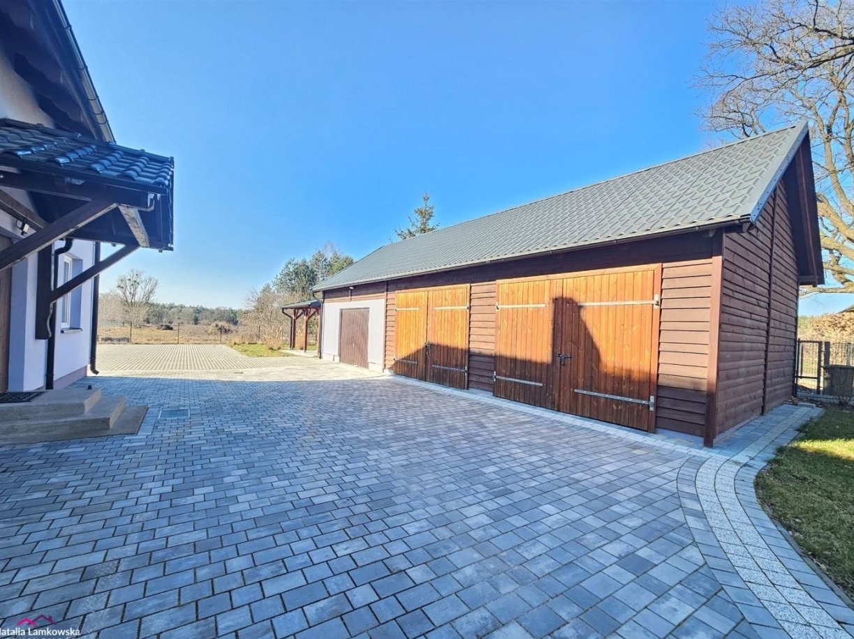 Dom, 160,75 m², Lipinki