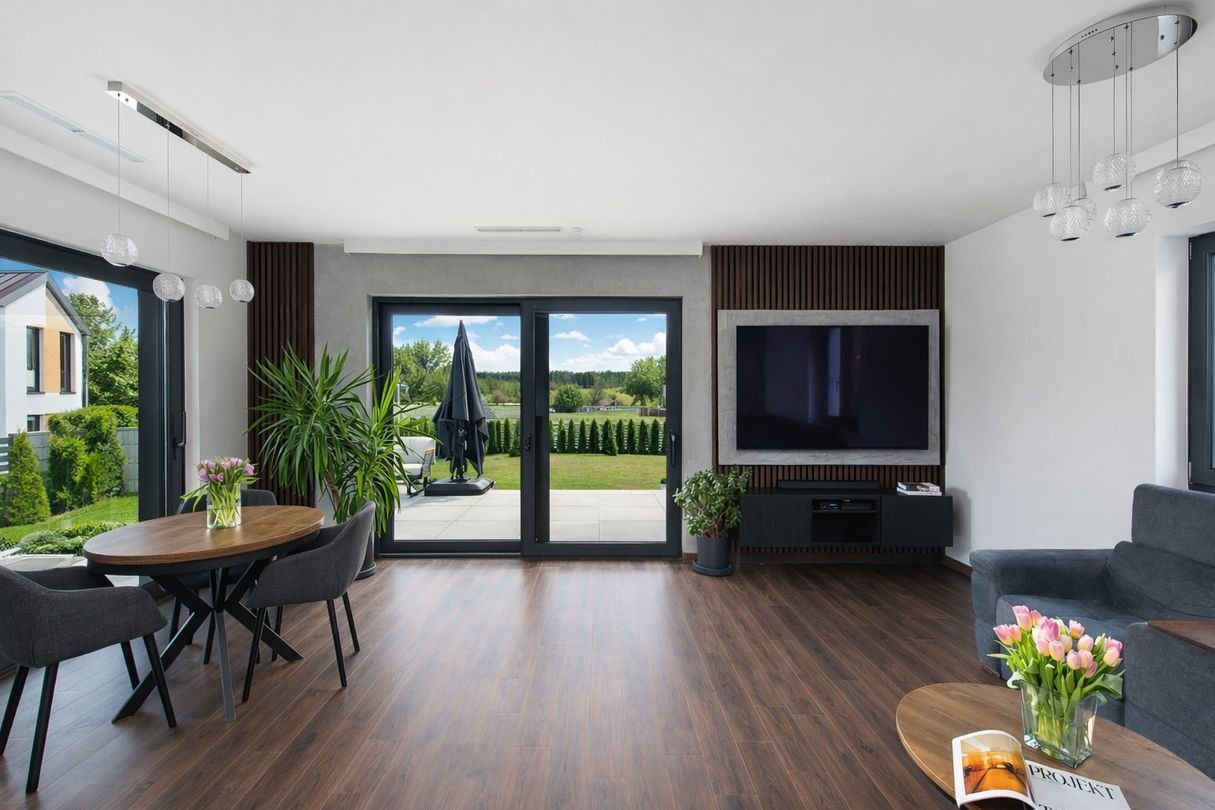 Nowoczesny dom wolnostojący z 2023 r w Rząsce działka 11 ar