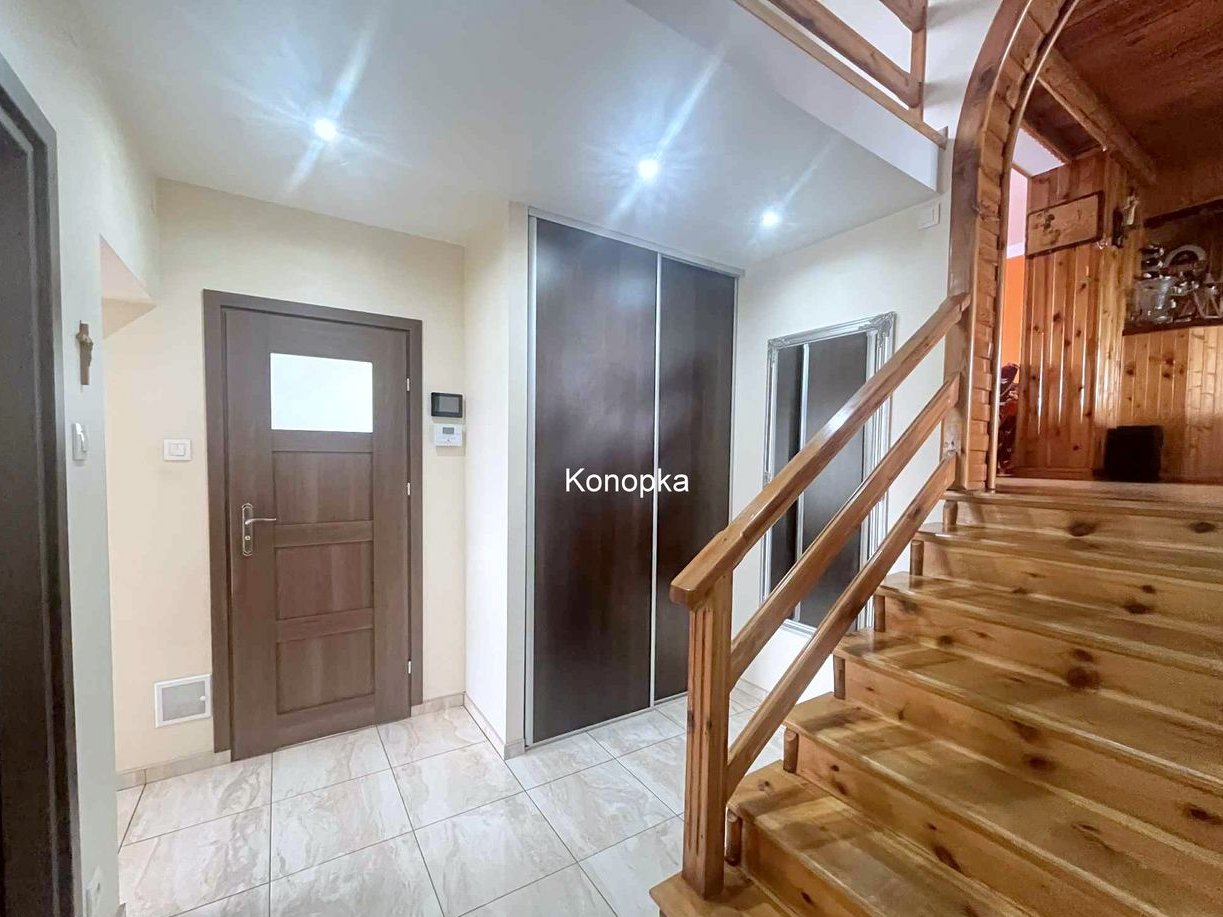 Przytulny, gotowy, kompaktowy, garaż, taras i ogród