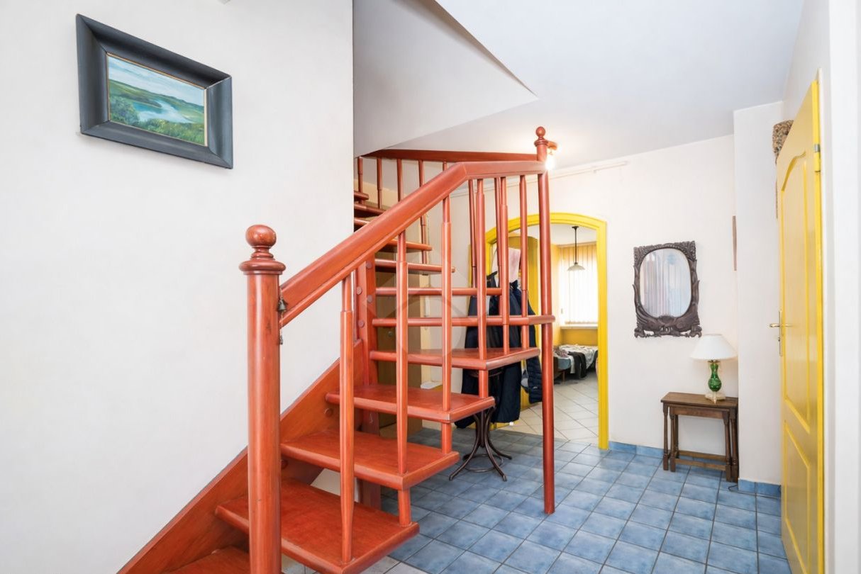 2-poziomowe mieszkanie w świetnej lokalizacji-Bronowice