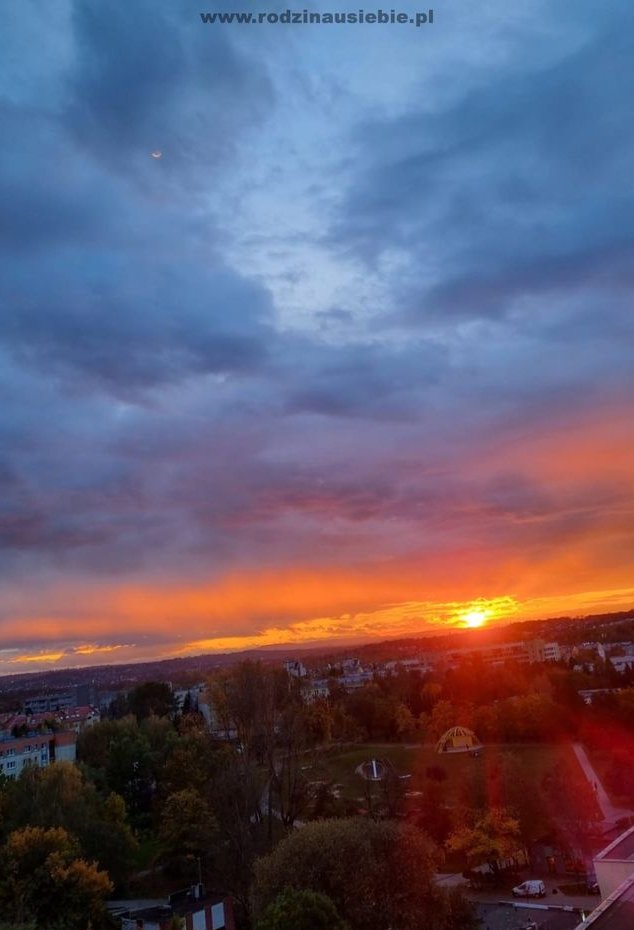 Cudne Widoki,z Klimatem,Witosa.40m. Salon,mały gabinet kuchnia jasna.