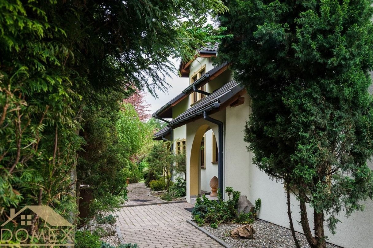 Stylowy dom przy lesie z pompą ciepła!