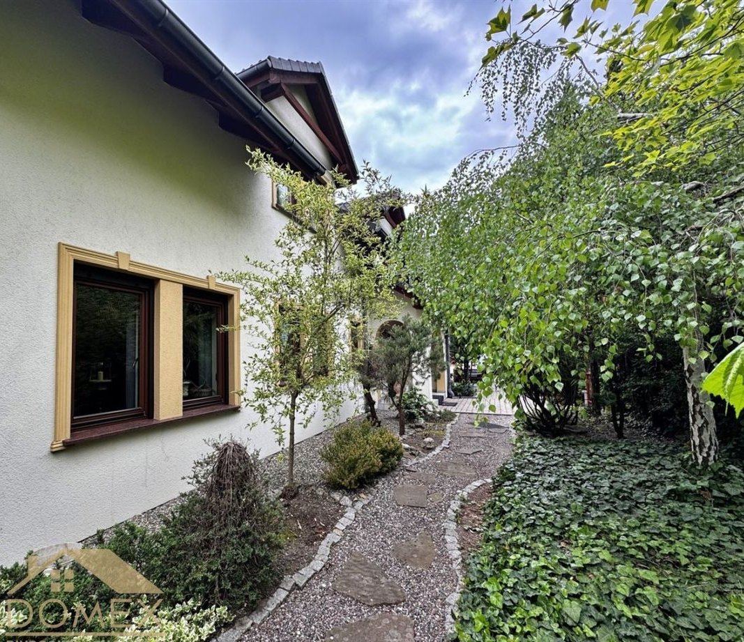 Stylowy dom przy lesie z pompą ciepła!