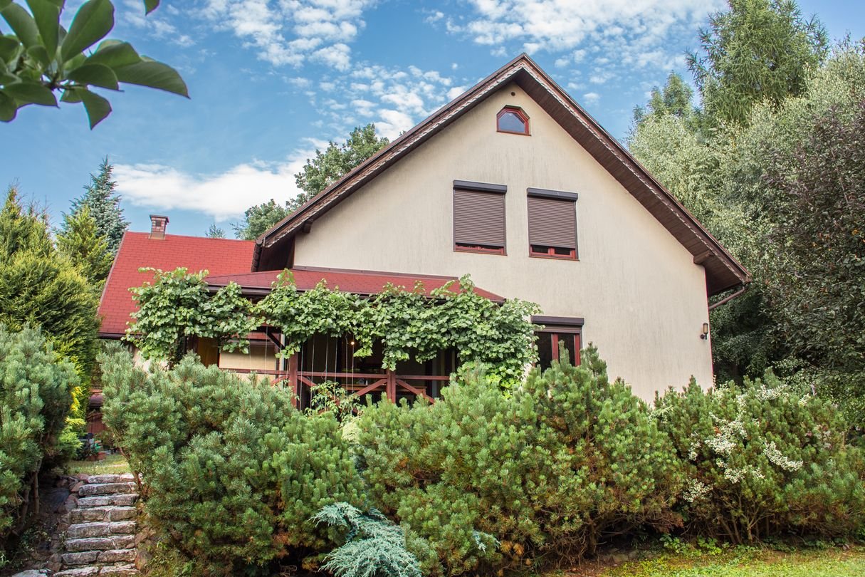 Dom z dużym ogrodem - oferta prywatna