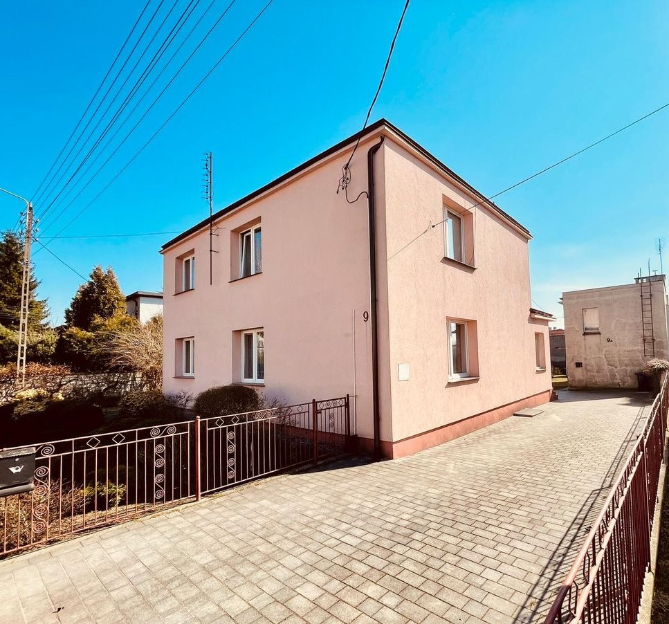 Duży dom - 8 pokoi | Dodatkowy budynek mieszkalny | 2 garaże