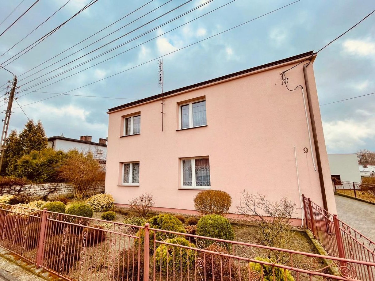 Duży dom - 8 pokoi | Dodatkowy budynek mieszkalny | 2 garaże