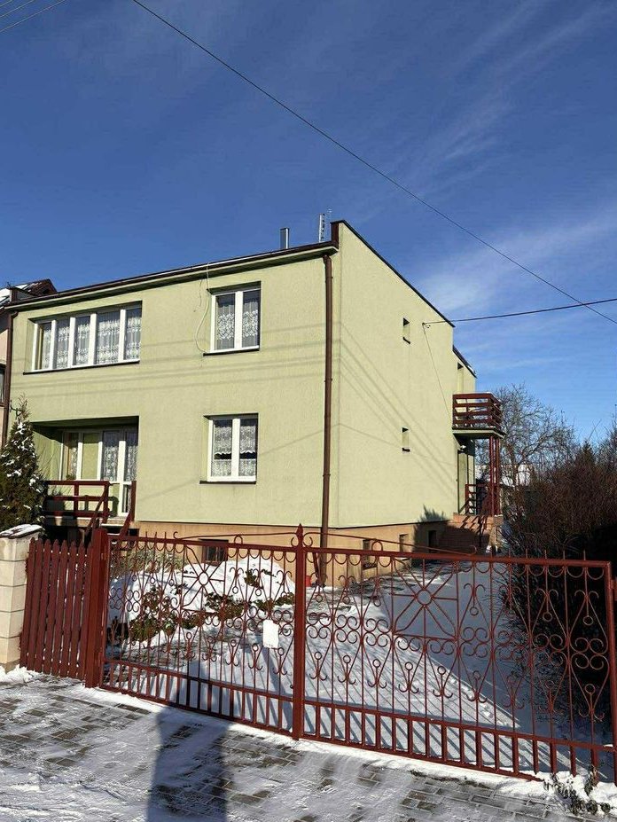 Sprzedam dom z działką.