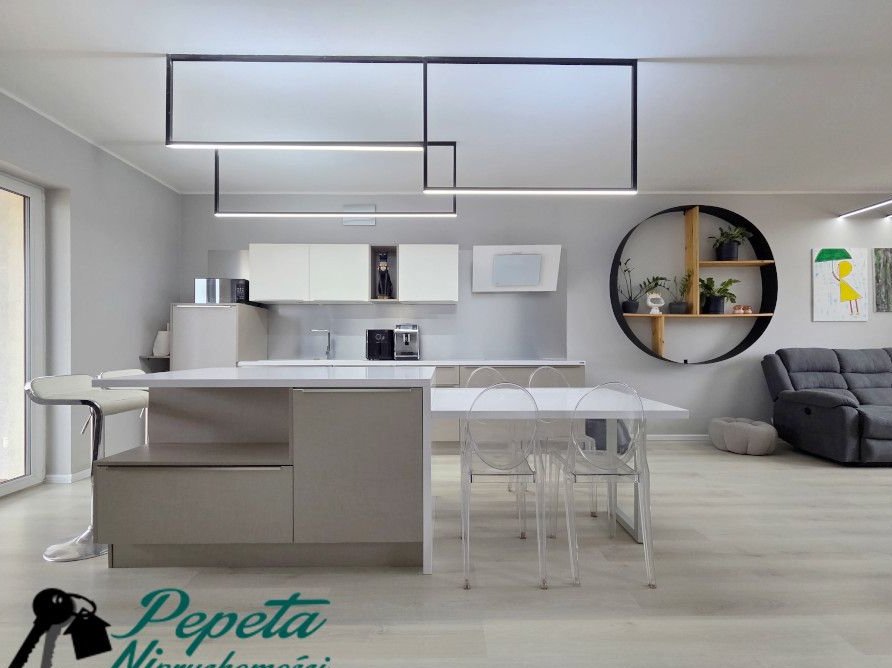 Nowoczesny bliźniak z pełnym wyposażeniem w cenie. Kamionki.