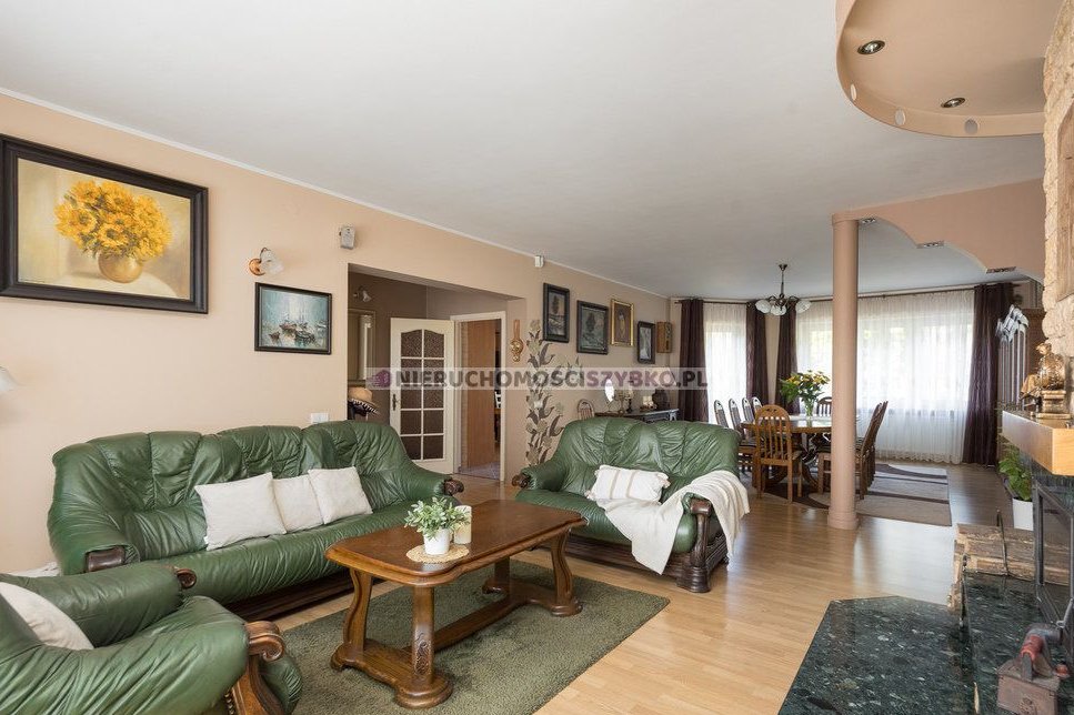 Przestronny dom w Nieporęcie czeka na Ciebie!