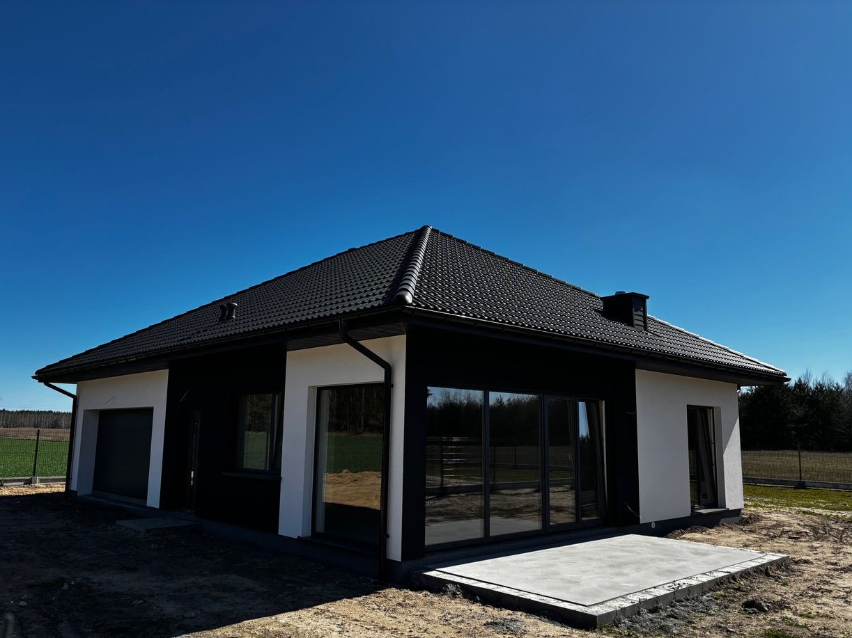 Dom w stanie deweloperskim/podwójny garaż. Dostępny! Bez PCC