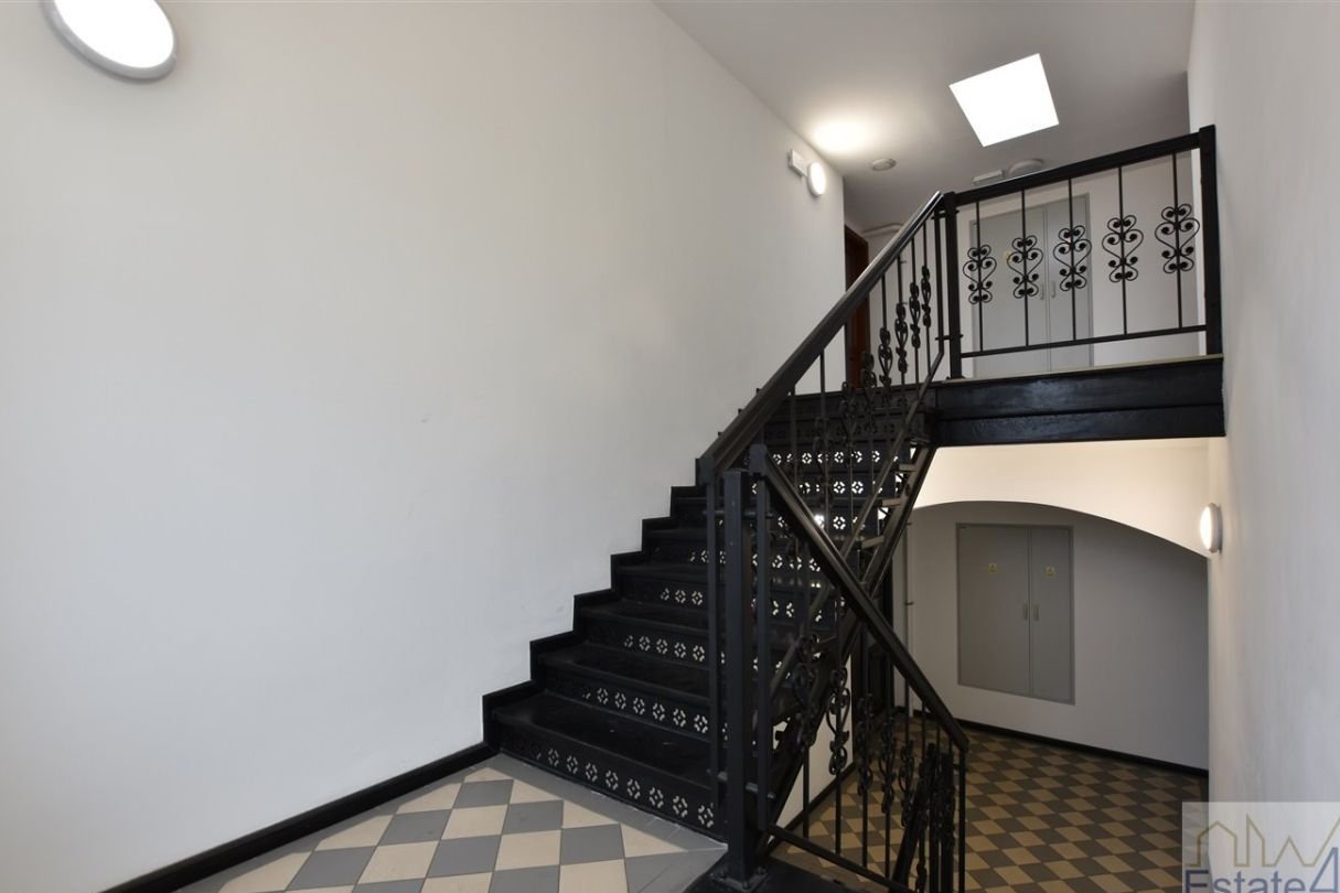 Inwestycyjna kamienia po renowacji