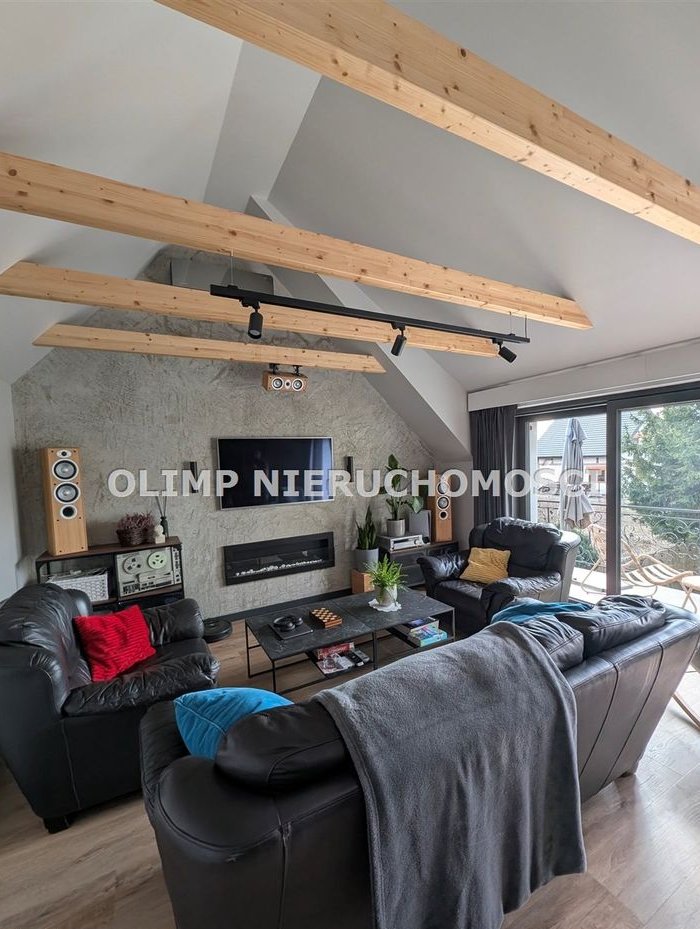 Dom z lokalem użytkowym