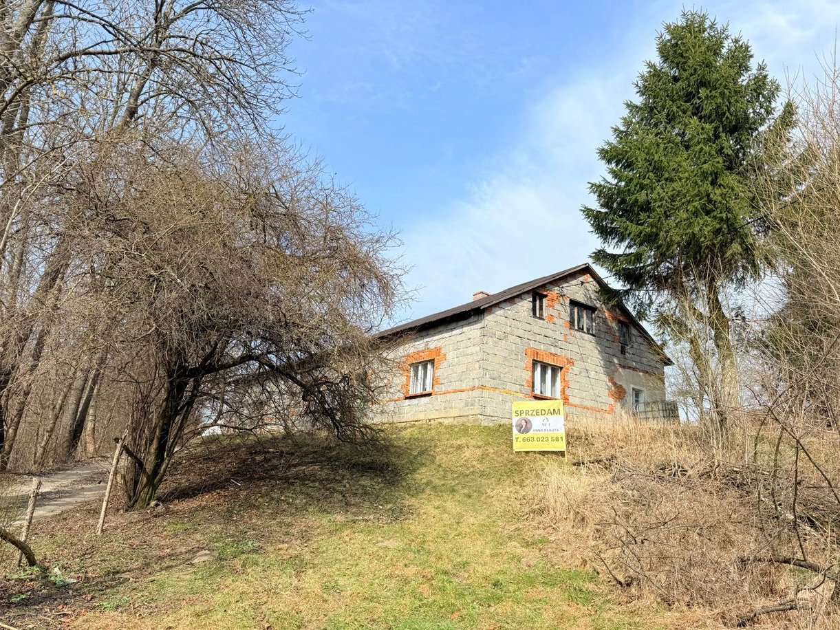 Dom do remontu w świetnej lokalizacji, kilka min.autem od Czarnej Góry