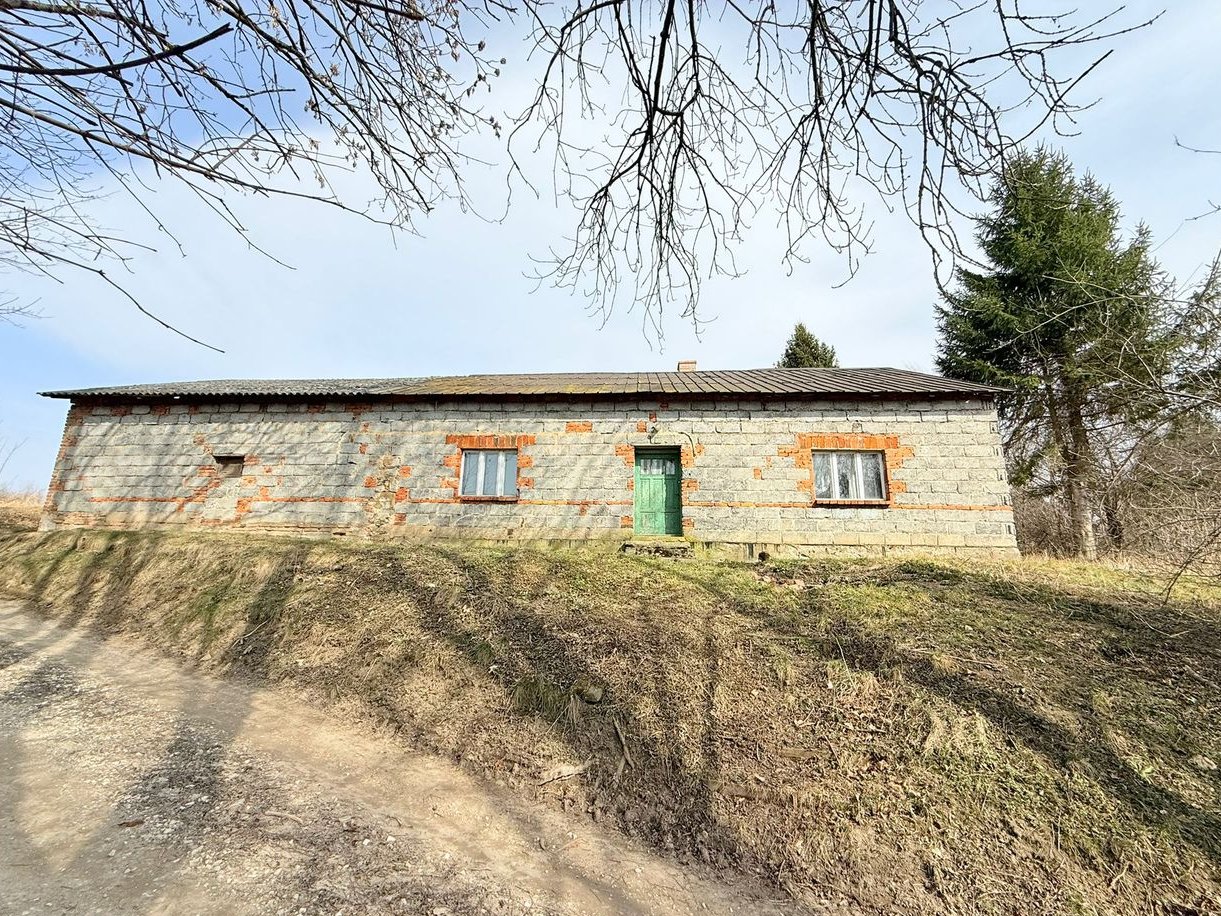 Dom do remontu w świetnej lokalizacji, kilka min.autem od Czarnej Góry