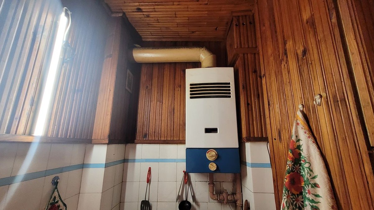 mały dom o powierzchni 80m2 w Centrum - wszystkie media miejskie