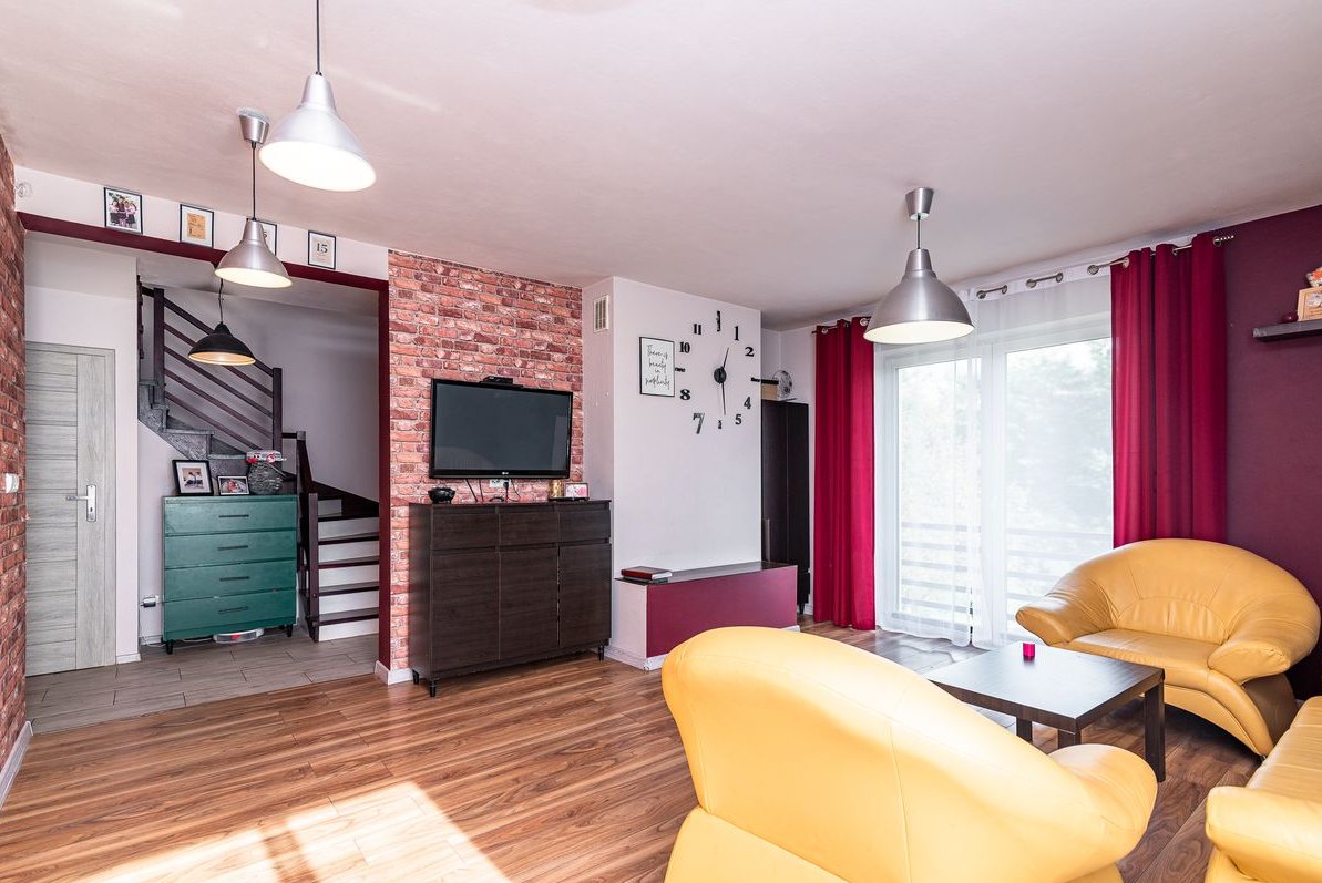 Przestronny dom z ogrodem, blisko miasta!