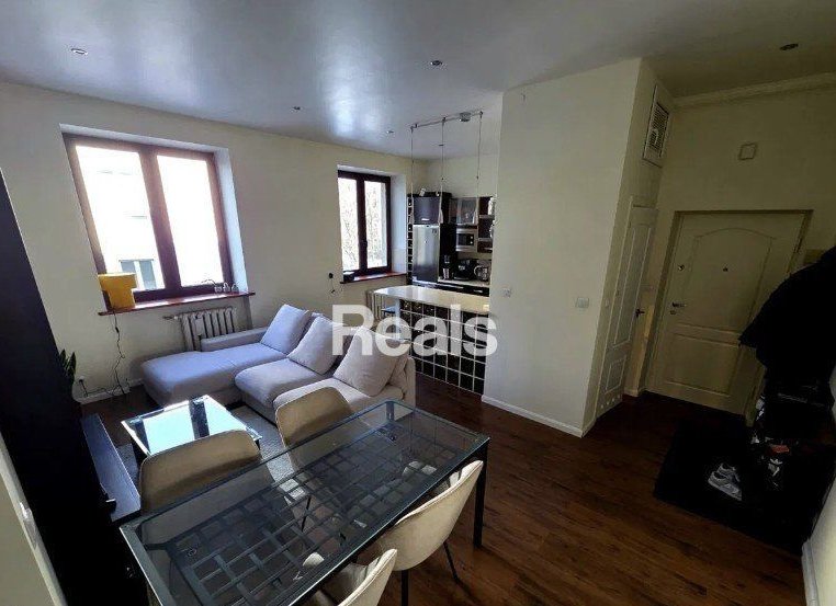 Prestiżowa lokalizacja przy Nowym Świecie, metro.