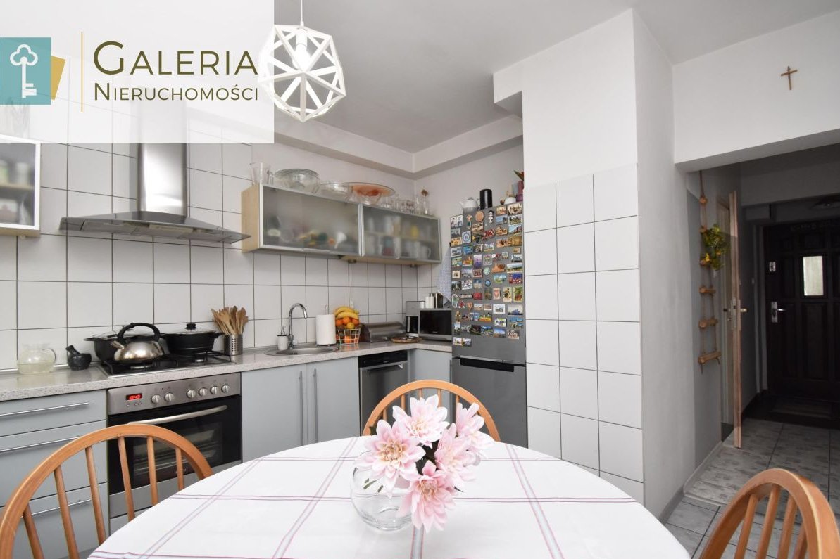 Dom w otoczeniu zieleni w Milejewie