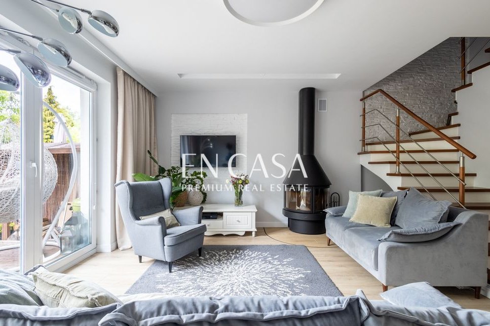 Dom na pograniczu Piaseczna i Józefosławia