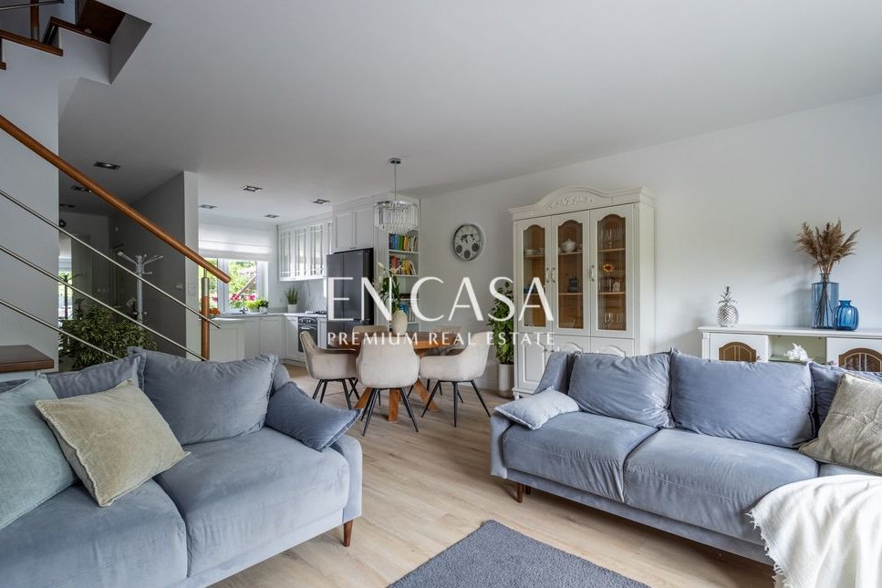 Dom na pograniczu Piaseczna i Józefosławia