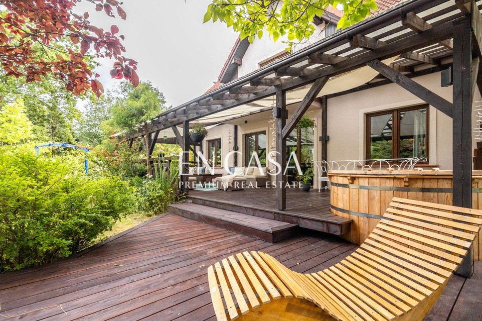 Wolnostojący w sąsiedztwie Parku Krajobrazowego