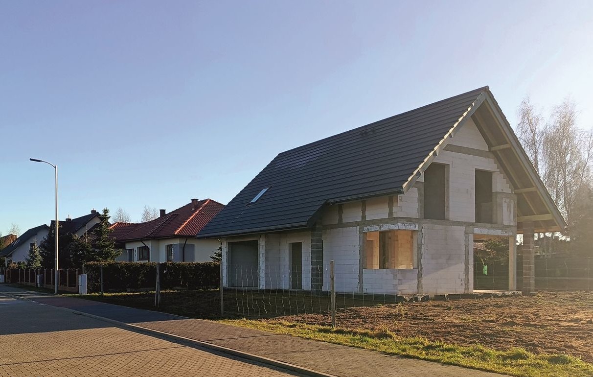 _Nowoczesny Dom z garażem w spokojnej okolicy_ Polkowice _Sucha Górna_