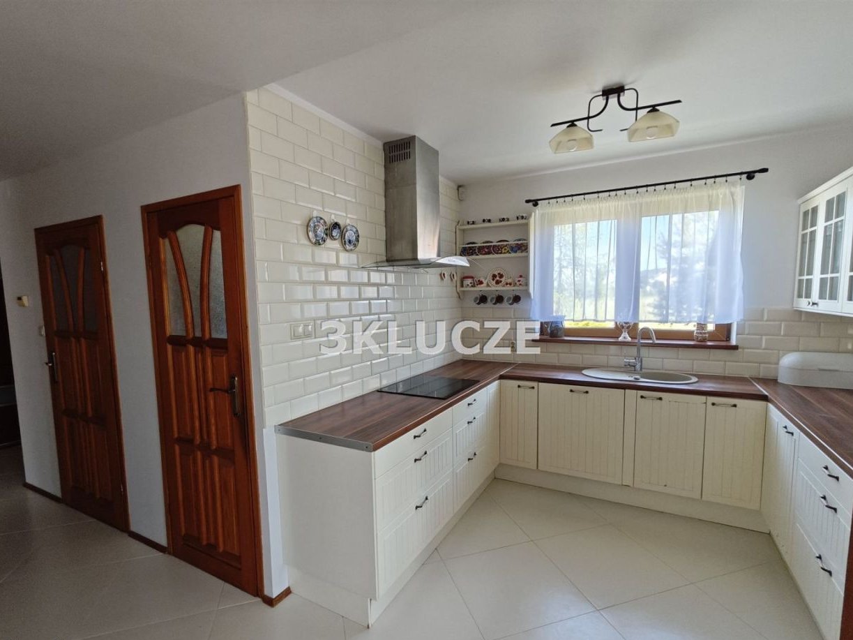 Dom z bala na dużej działce, Boduszyn gm. Niemce