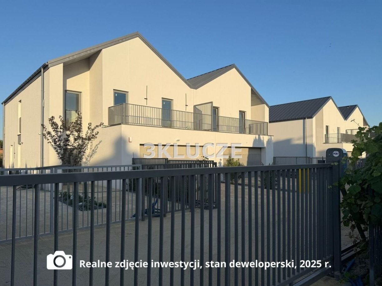 Dom w zabudowie bliźniaczej, Jakubowice Kon.