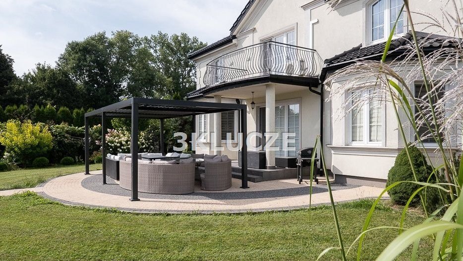 Willa w Jakubowicach Konińskich