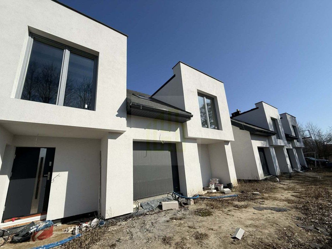 Nowoczesny bliźniak na sprzedaż – Stanisławów Pier