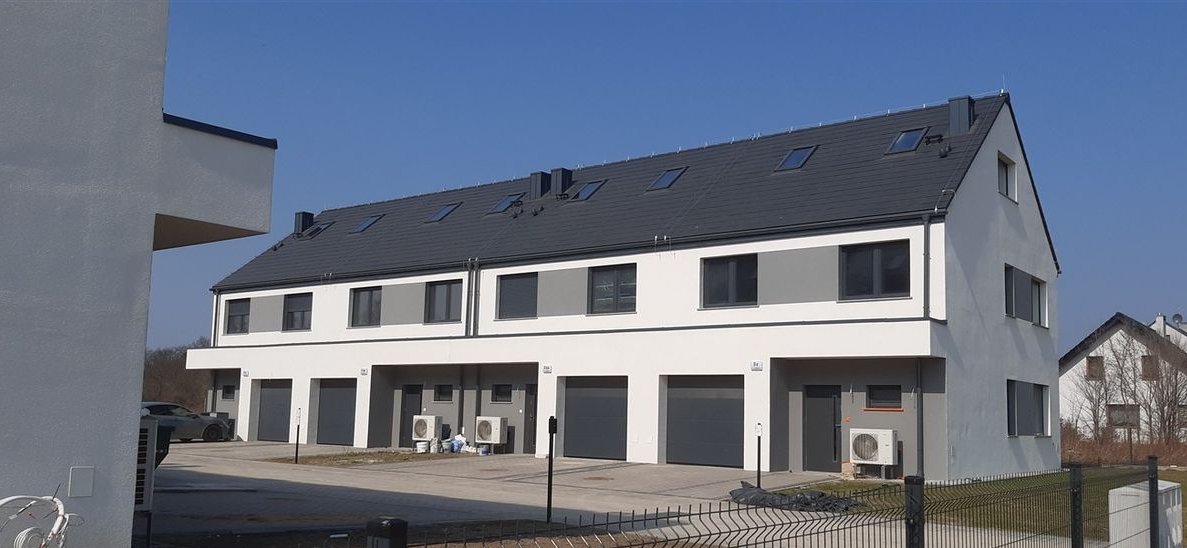 Dom w zabudowie szeregowej na Jerzmanowie