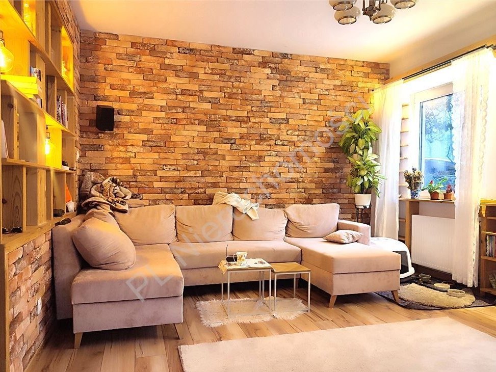 Komfortowy i wygodny dom, niskie opłaty !