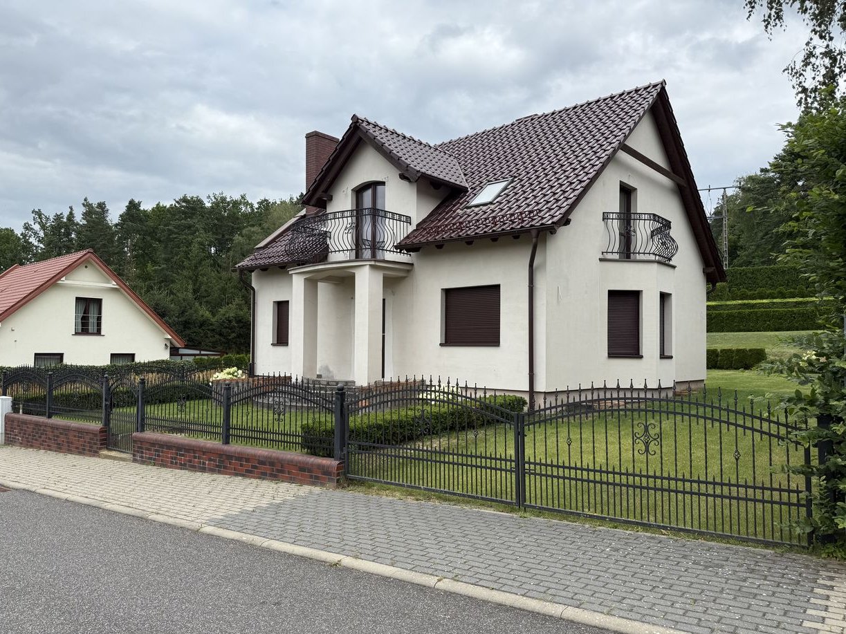 Piękny dom 140 m² przy lesie | duża działka 826 m² |stan deweloperski