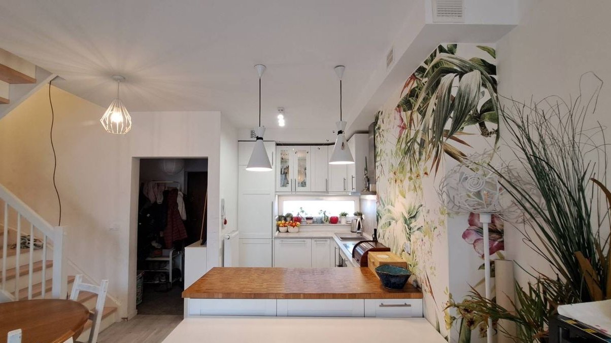 DOM NA GRANICY PIASECZNA /JÓZEFOSŁAWIA / JULIANOWA Z WIDOKIEM NA LAS