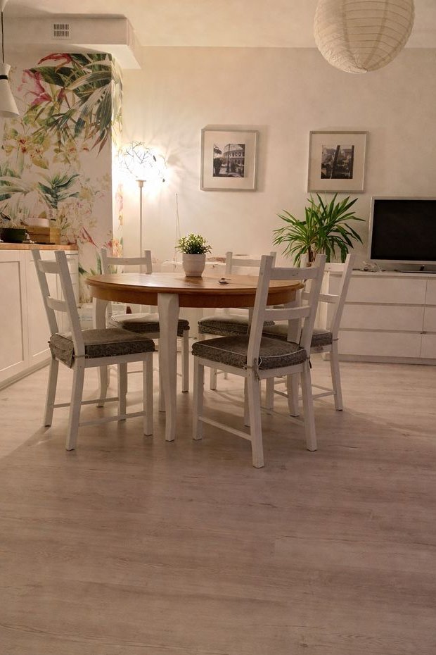 DOM NA GRANICY PIASECZNA /JÓZEFOSŁAWIA / JULIANOWA Z WIDOKIEM NA LAS