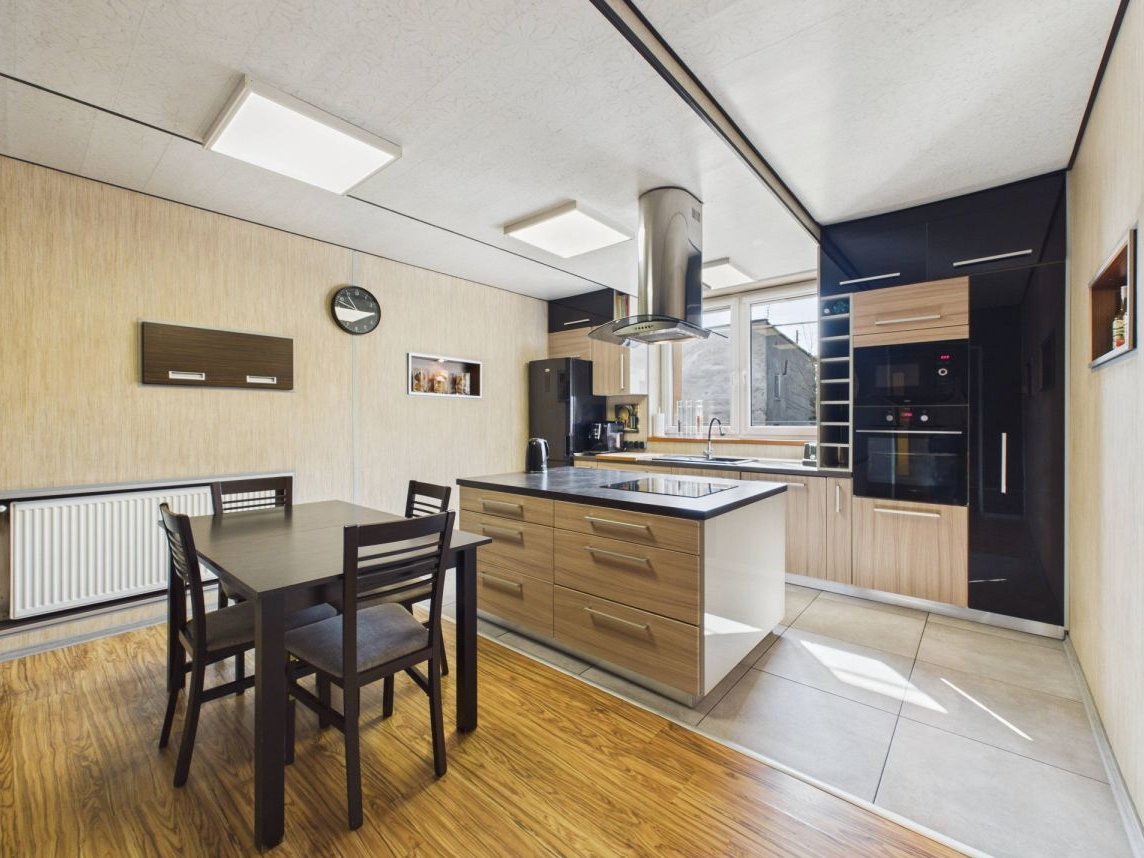 Przestronny dom (436 m²) z sauną i siłownią