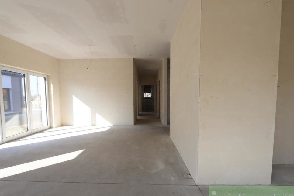 Dom Parterowy w Stanie Deweloperskim