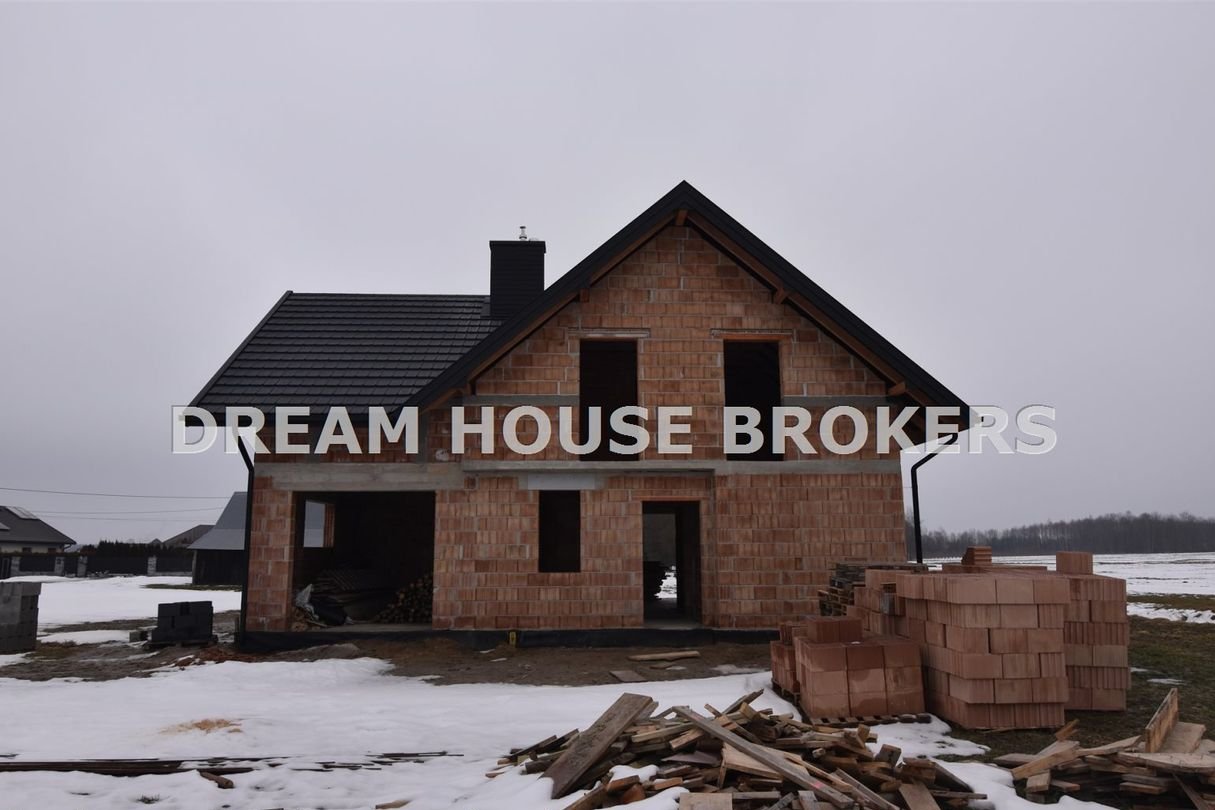 Dom jednorodzinny, czeka na Ciebie! Super Opcja !