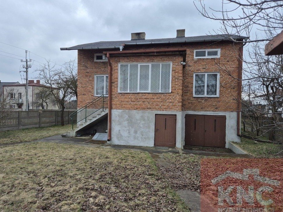 Dom z cegły na sprzedaż