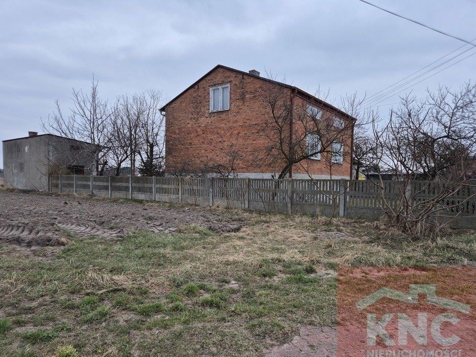 Dom z cegły na sprzedaż