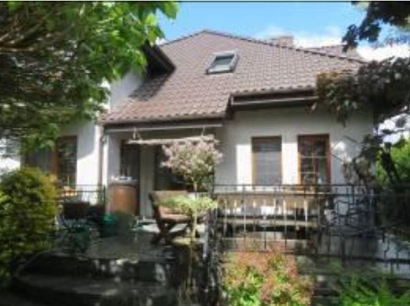 Udział ½ w domu z garażem