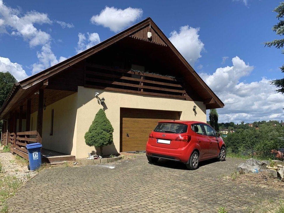 Dwa udziały ½ – dom jednorodzinny