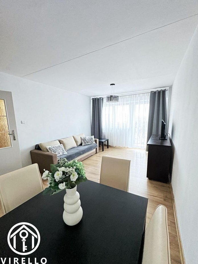 Bielany, 2 pokoje z oddzielną kuchnią z pięknym widokiem