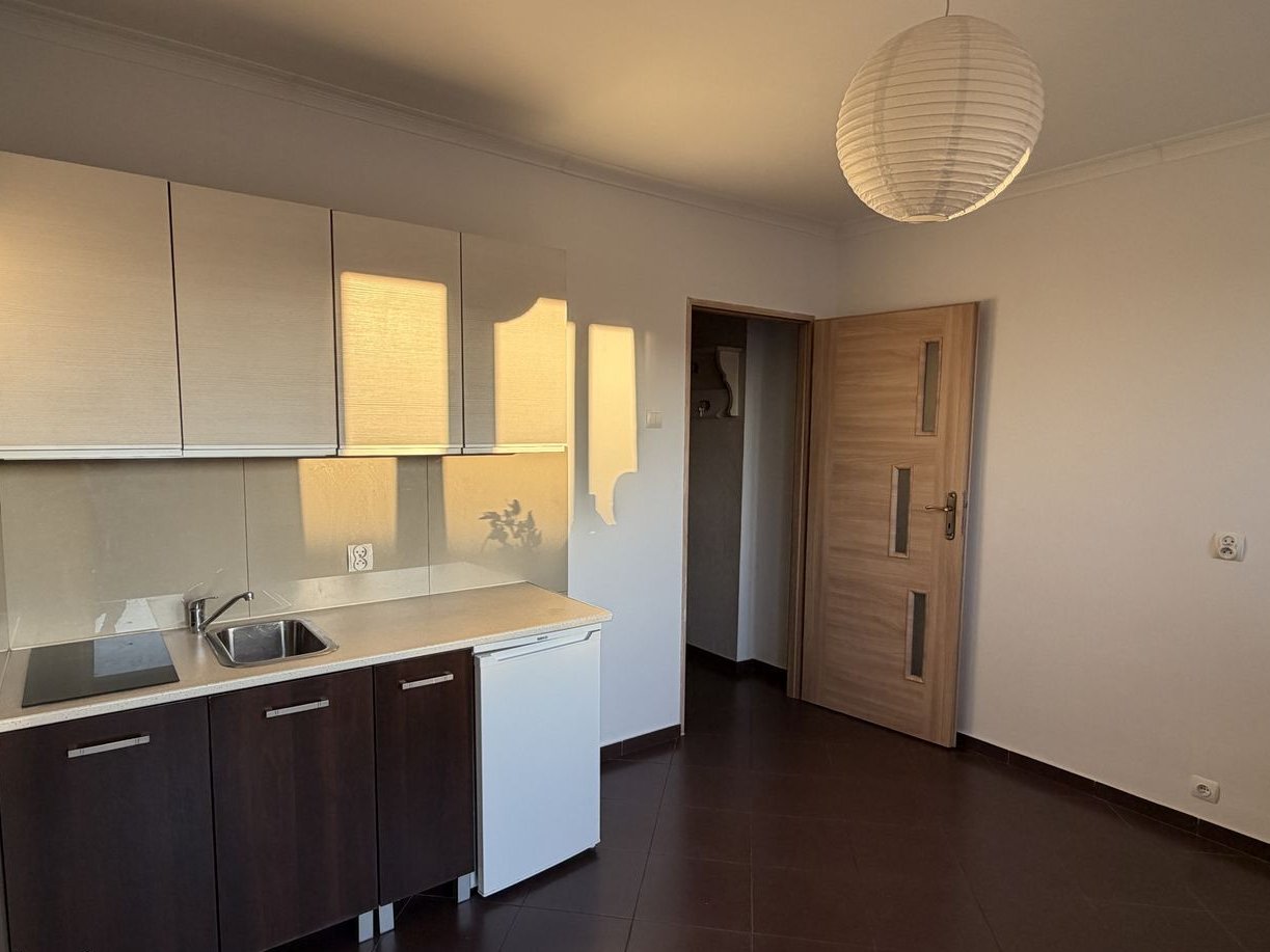 Słoneczna kawalerka w Rybniku-bardzo niski czynsz