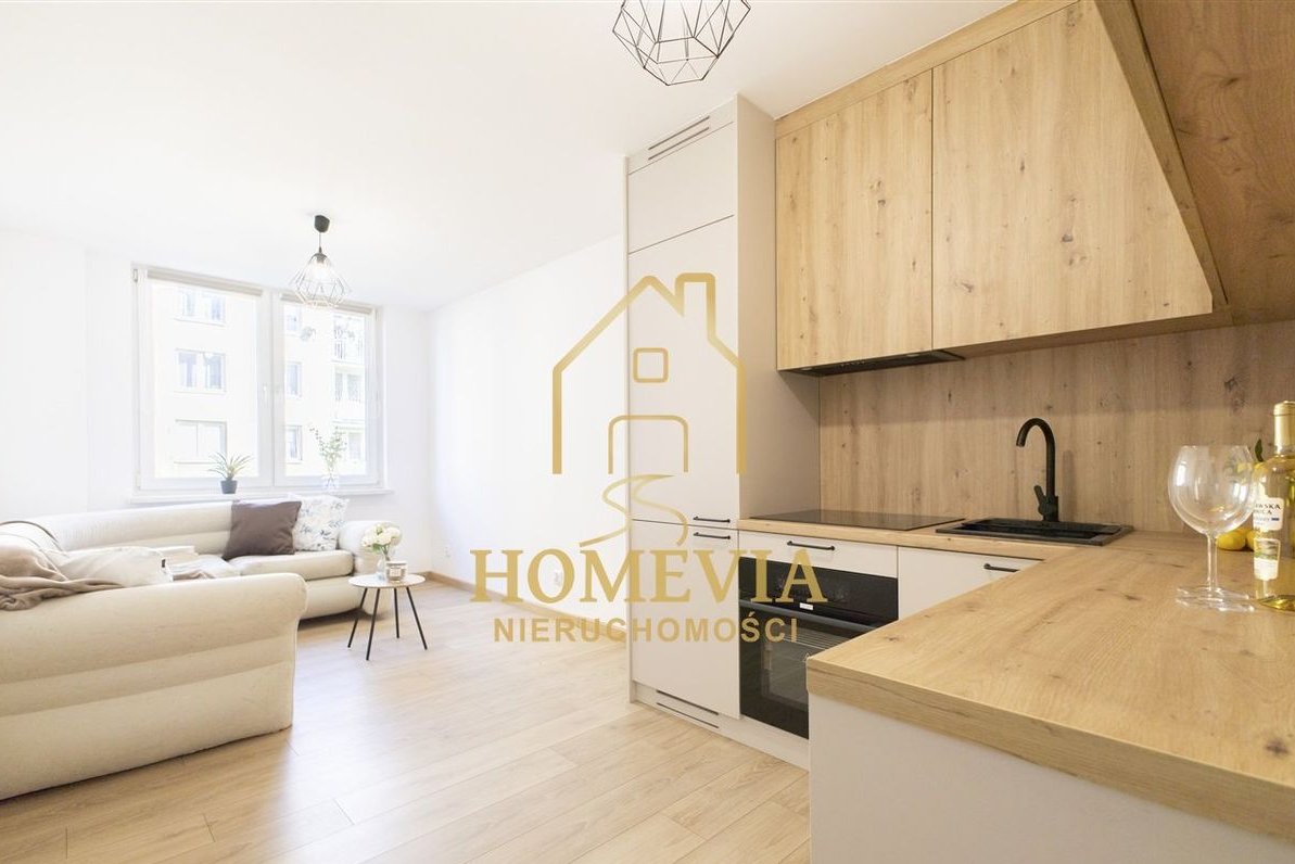 2 pokojowe mieszkanie po generalnym remoncie