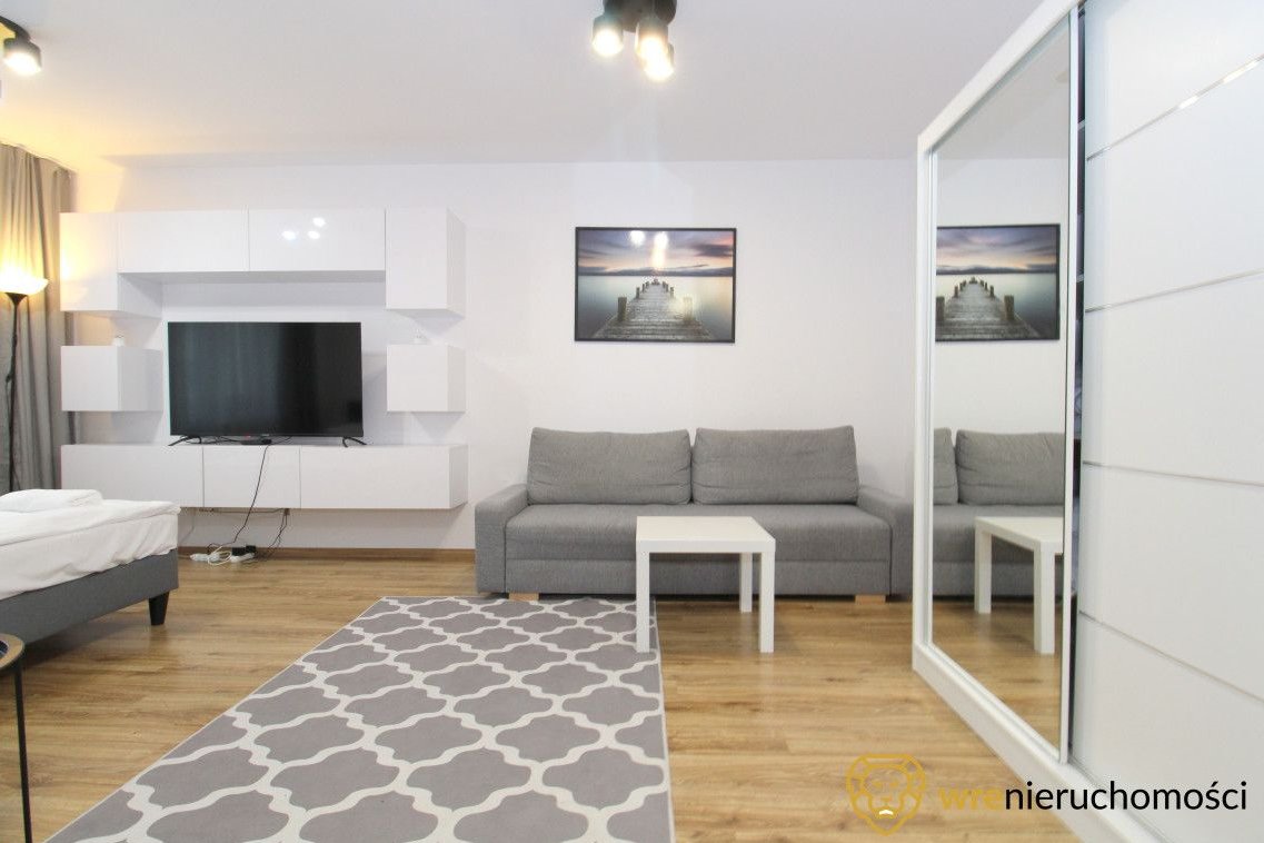 Opcja 2 pok. - 10 min do rynku - obok Magnolii